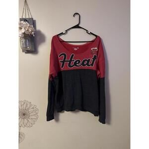 Women’s Miami Heat Sweater Size XL